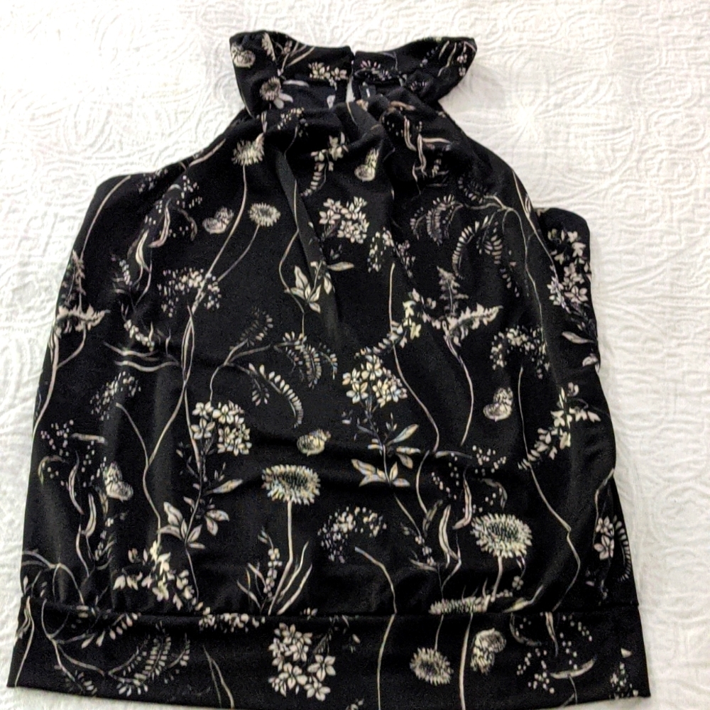 INC small blouse Floral Black and white